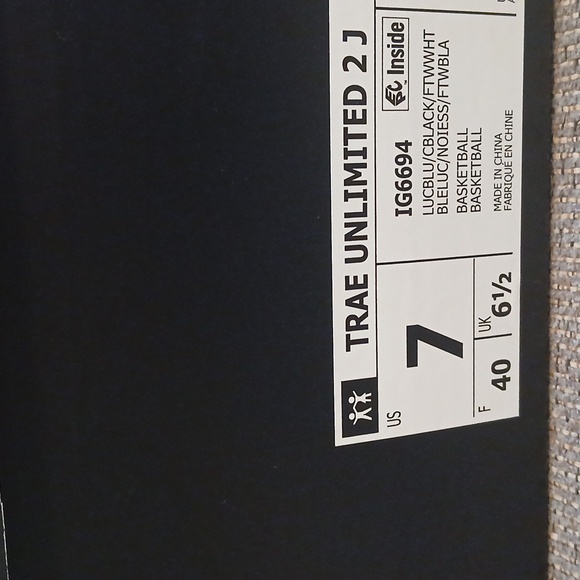 New Adidas Trae Unlimited Blue & Black Basketball Sneakers, Sz 7 Unisex - Picture 7 of 9